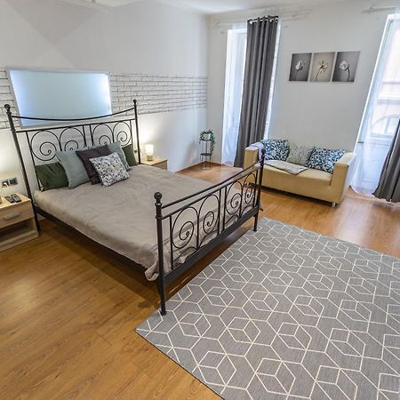 City Vibes Apartment - 3 Bdrms 布达佩斯 外观 照片